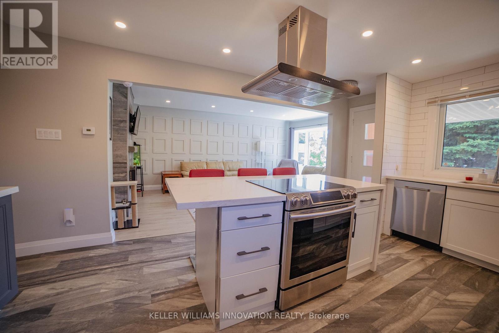 Upper - 192 Glen Road, Kitchener, Ontario  N2M 3G2 - Photo 2 - X12673674