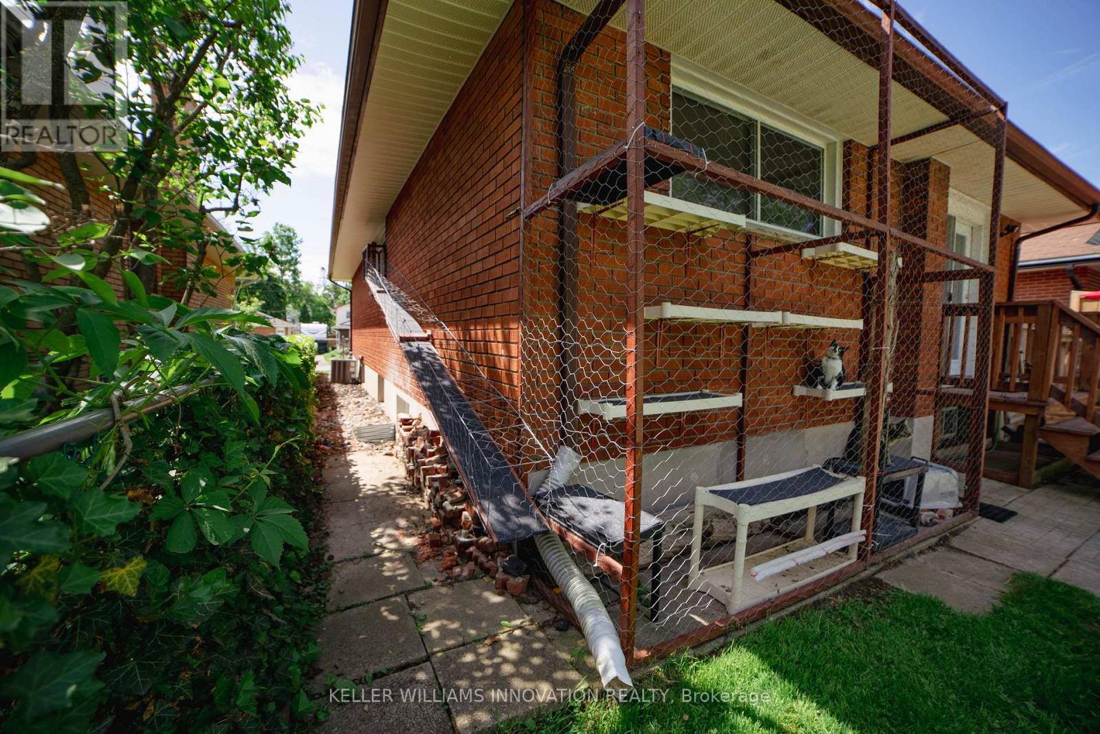 Upper - 192 Glen Road, Kitchener, Ontario  N2M 3G2 - Photo 25 - X12673674