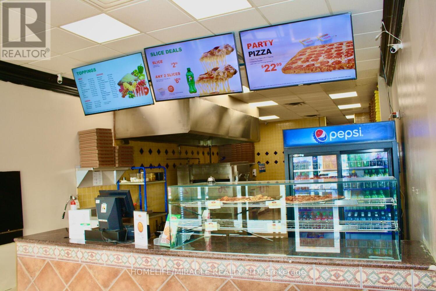 697 Queenston Road, Hamilton, Ontario  L8G 1A1 - Photo 11 - X12673754