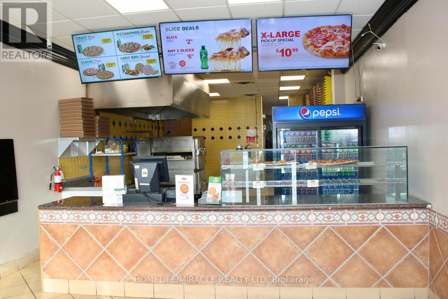 697 Queenston Road, Hamilton, Ontario  L8G 1A1 - Photo 15 - X12673754