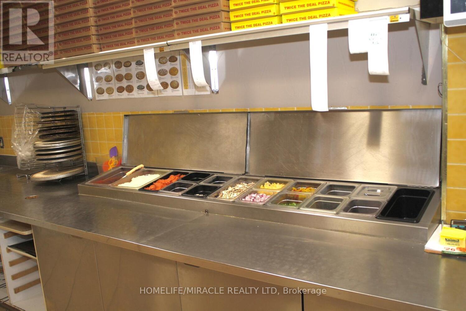 697 Queenston Road, Hamilton, Ontario  L8G 1A1 - Photo 37 - X12673754