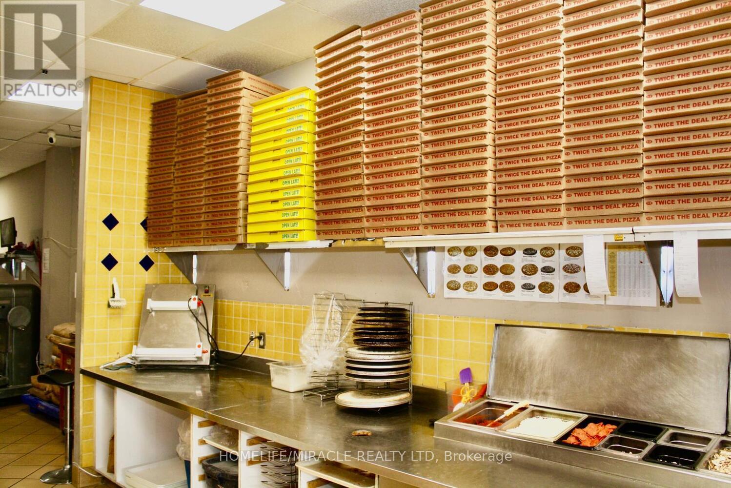 697 Queenston Road, Hamilton, Ontario  L8G 1A1 - Photo 41 - X12673754