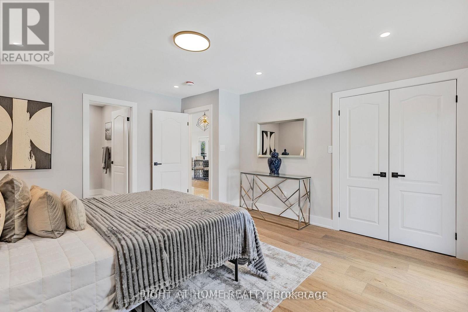 Upper - 347 Mapledene Drive, Hamilton, Ontario  L9G 2K3 - Photo 20 - X12673762