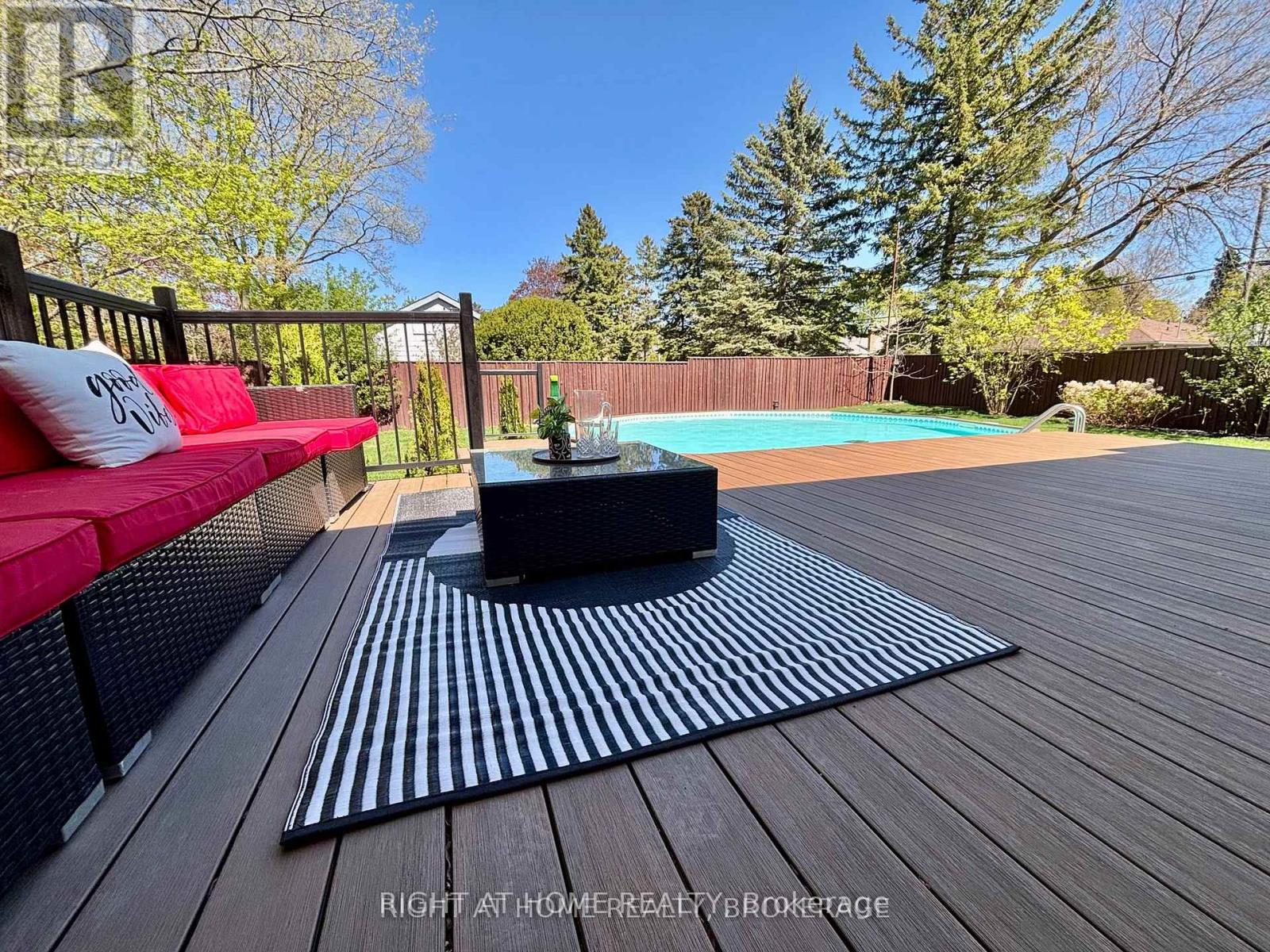 Upper - 347 Mapledene Drive, Hamilton, Ontario  L9G 2K3 - Photo 36 - X12673762