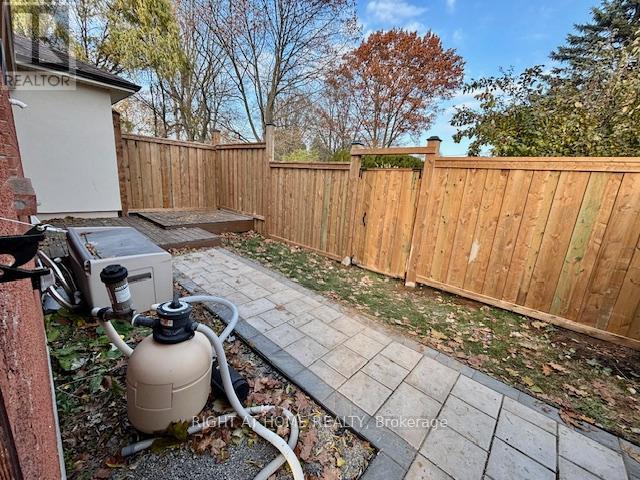 Lower - 347 Mapledene Drive, Hamilton, Ontario  L9G 2K3 - Photo 13 - X12673848