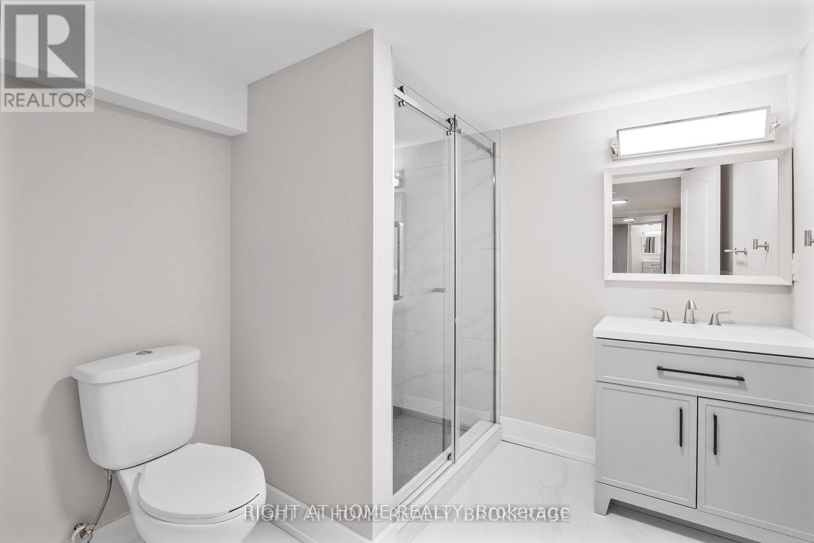 Lower - 347 Mapledene Drive, Hamilton, Ontario  L9G 2K3 - Photo 8 - X12673848