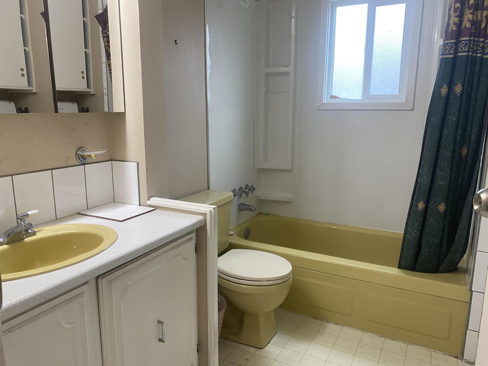 130 7790 King George Boulevard, Surrey, British Columbia  V3W 5Y4 - Photo 12 - R3075742