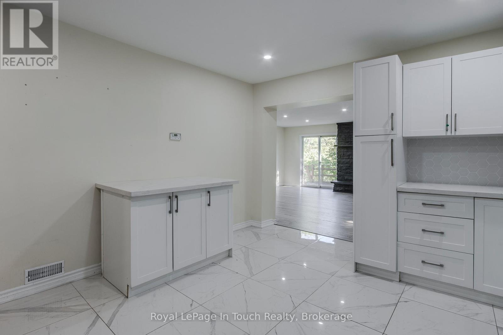 63 Fifth Street E, Midland, Ontario  L4R 3V4 - Photo 11 - S12673934