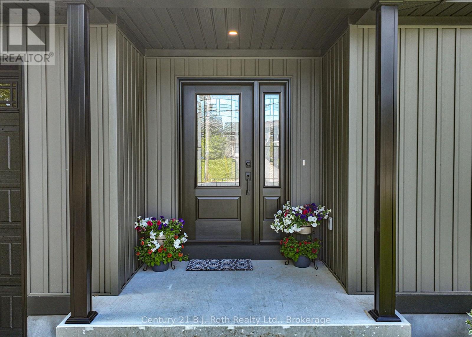 3324 Bramshott Avenue, Severn (West Shore), Ontario  L3V 0V9 - Photo 12 - S12673936