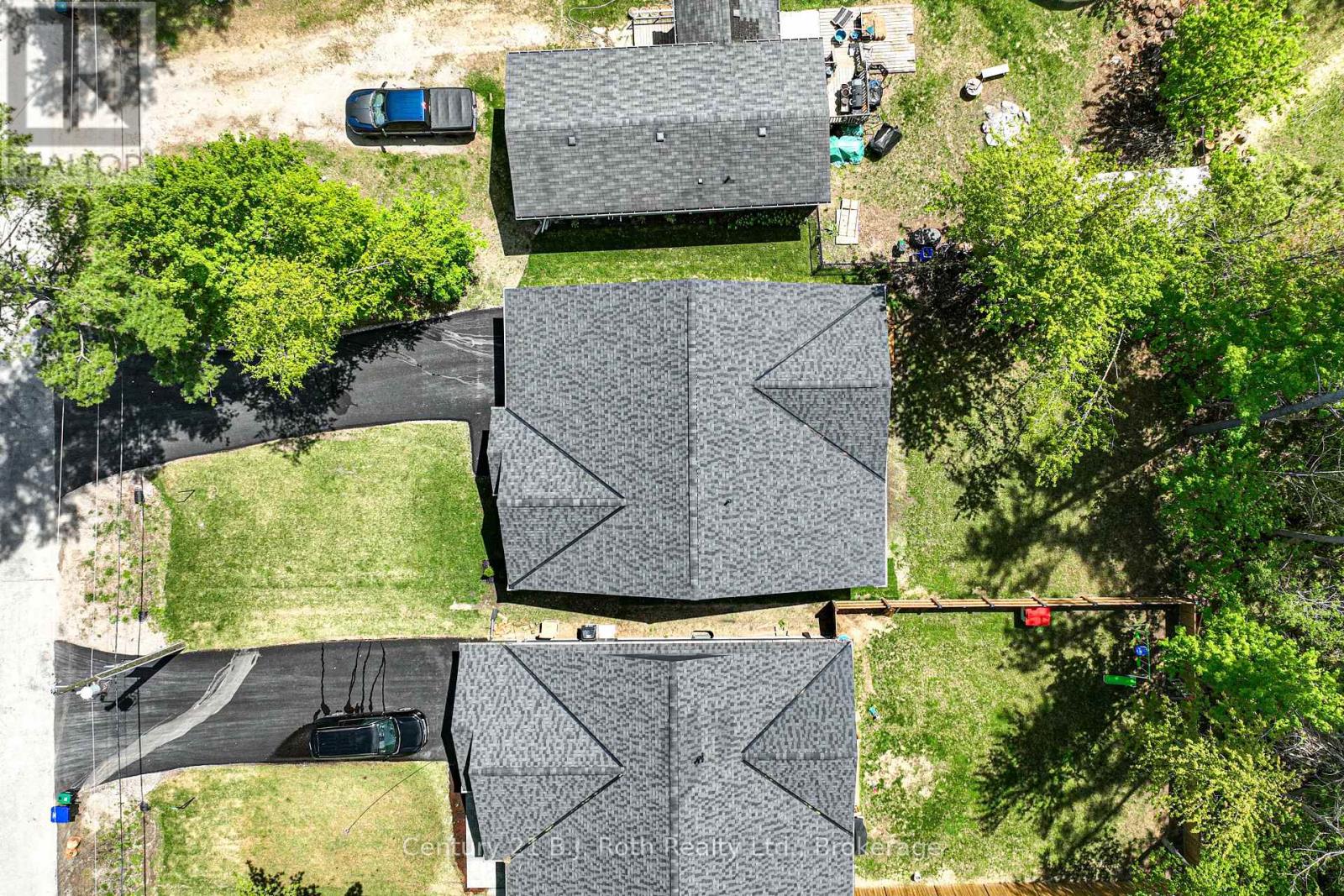 3324 Bramshott Avenue, Severn (West Shore), Ontario  L3V 0V9 - Photo 5 - S12673936