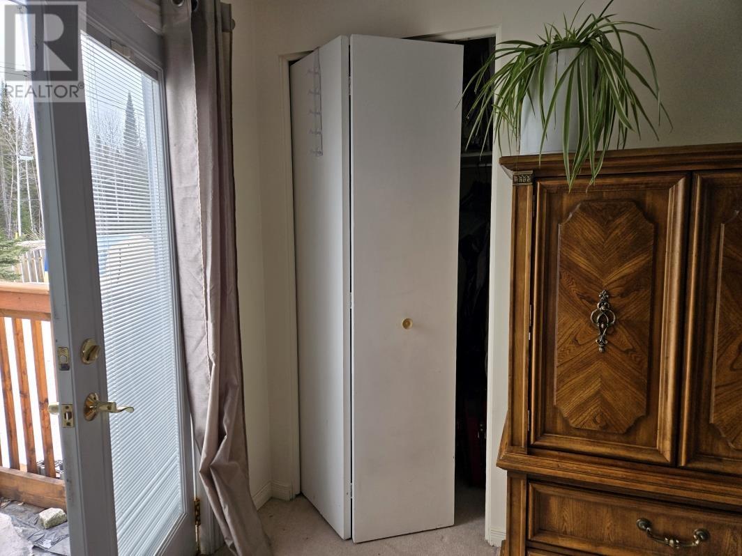 4 Fisher Ave, Manitouwadge, Ontario  P0T 2C0 - Photo 19 - TB250583