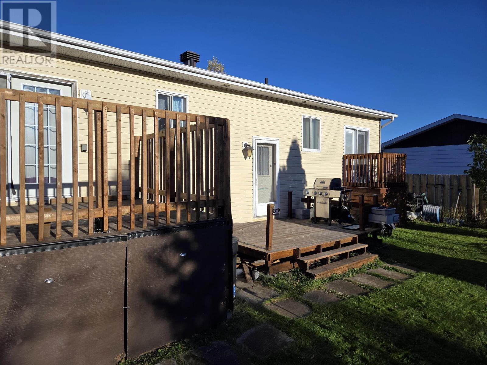 4 Fisher Ave, Manitouwadge, Ontario  P0T 2C0 - Photo 4 - TB250583