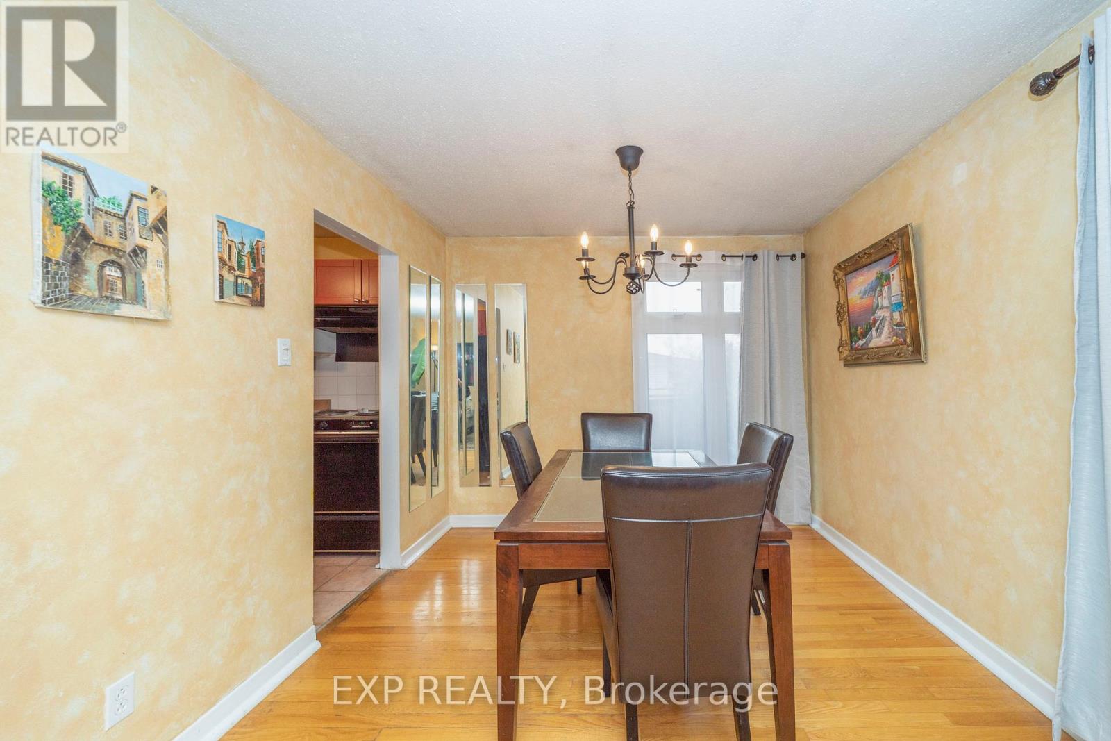 21 Southview Crescent, Ottawa, Ontario  K2E 5R4 - Photo 10 - X12673970