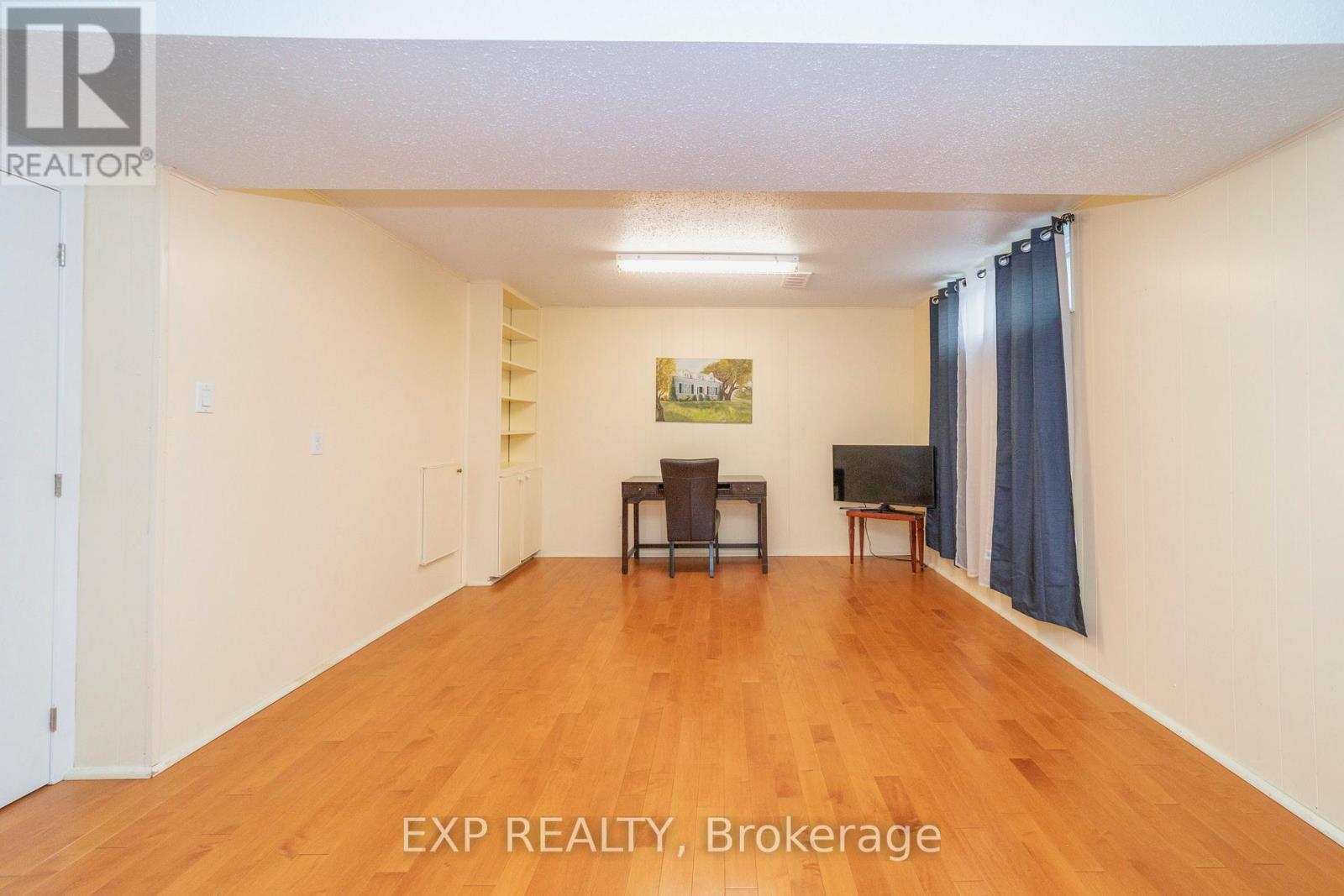 21 Southview Crescent, Ottawa, Ontario  K2E 5R4 - Photo 21 - X12673970