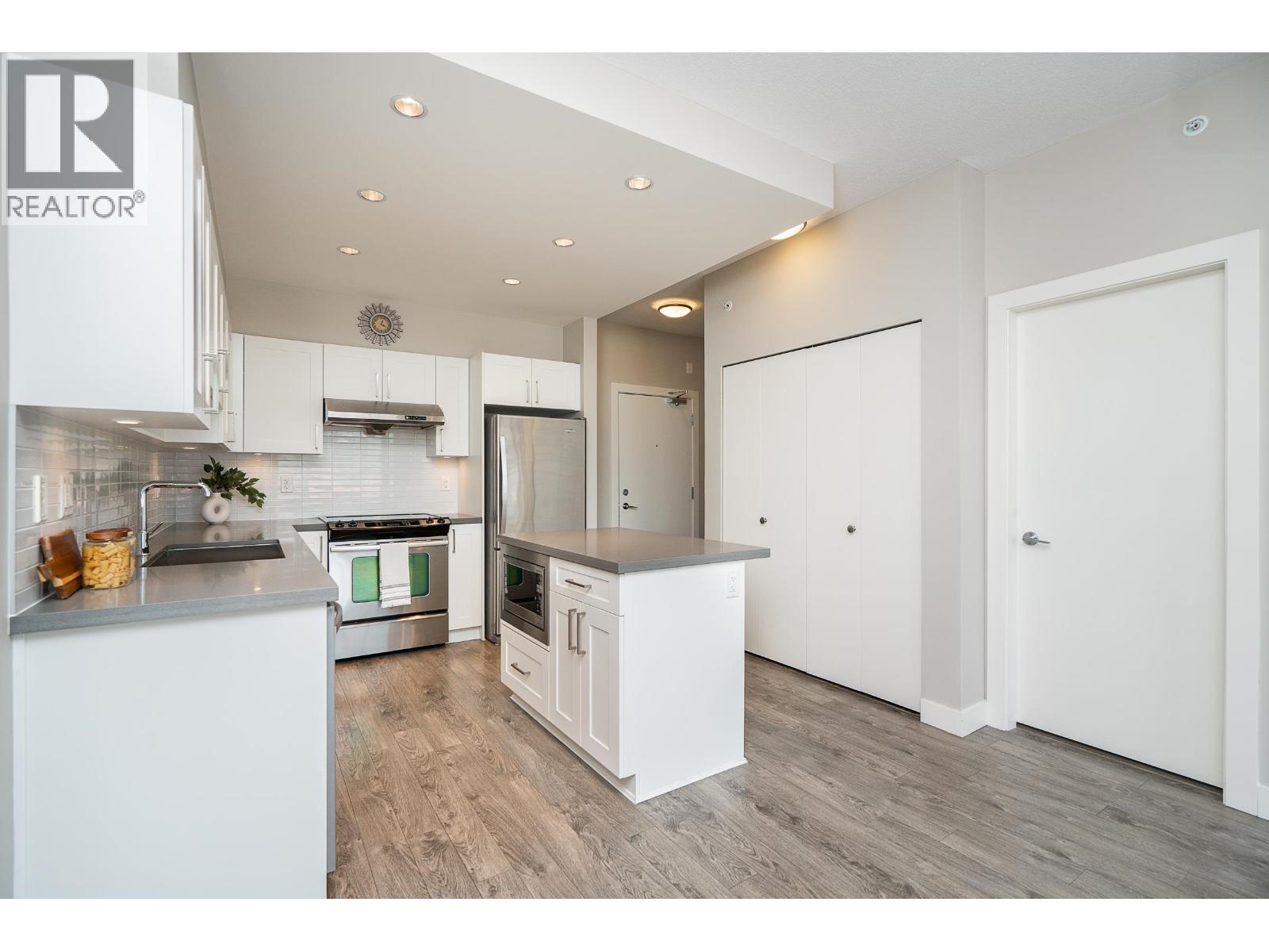 2410 963 Charland Avenue, Coquitlam, British Columbia  V3K 0E2 - Photo 7 - R3077124