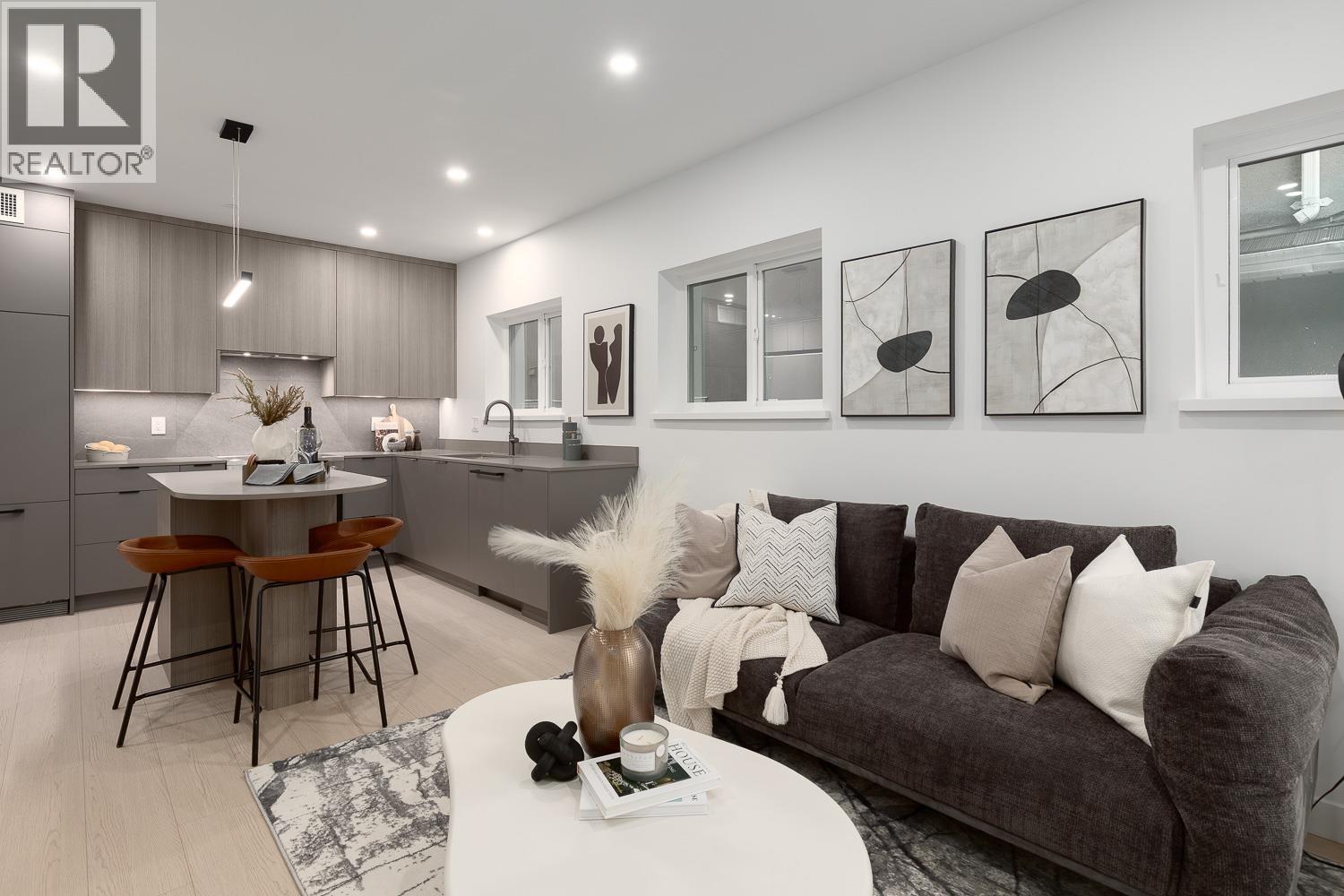 201 2329 E 34th Avenue, Vancouver, British Columbia  V5R 2S6 - Photo 5 - R3077125