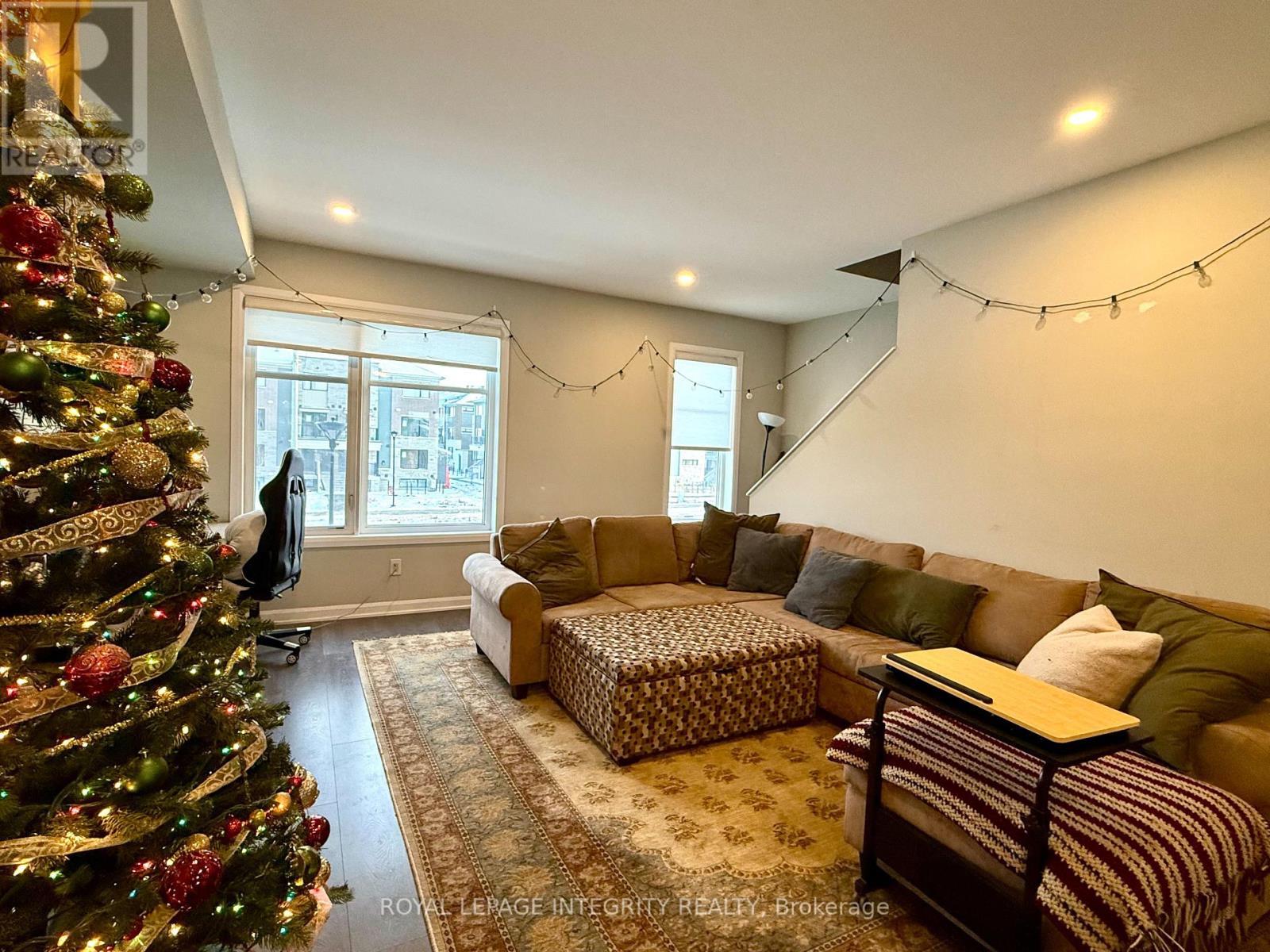 1079 Speedvale Court, Ottawa, Ontario  K2T 0P6 - Photo 6 - X12672854