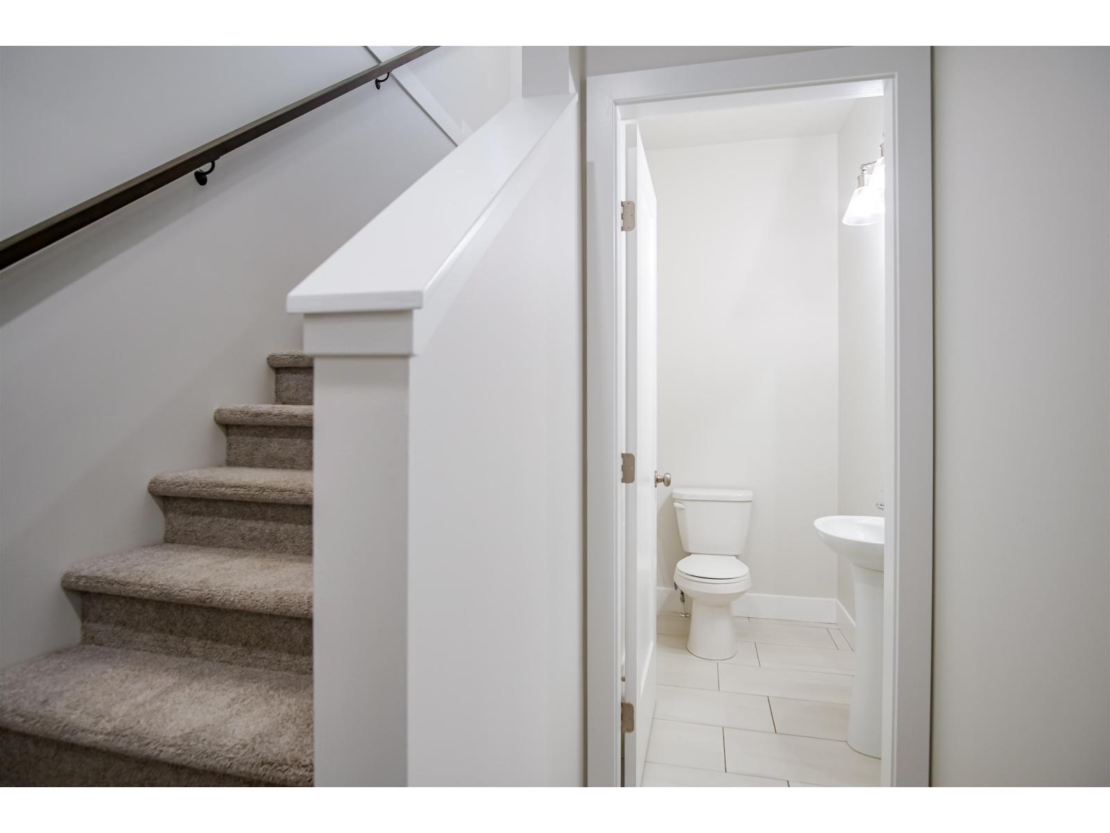 7858 Cedarbrook Road, Lower Landing, Chilliwack, British Columbia  V2R 6G7 - Photo 7 - R3077085