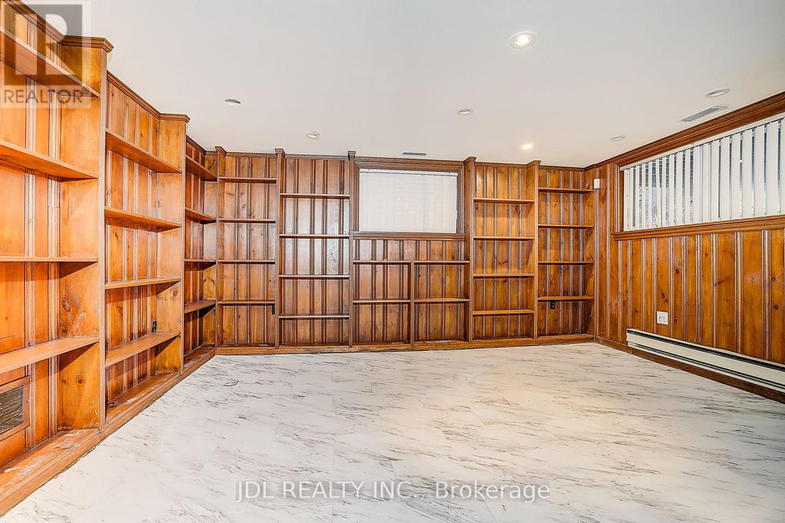 87 Munro Boulevard, Toronto, Ontario  M2P 1C5 - Photo 33 - C12673908