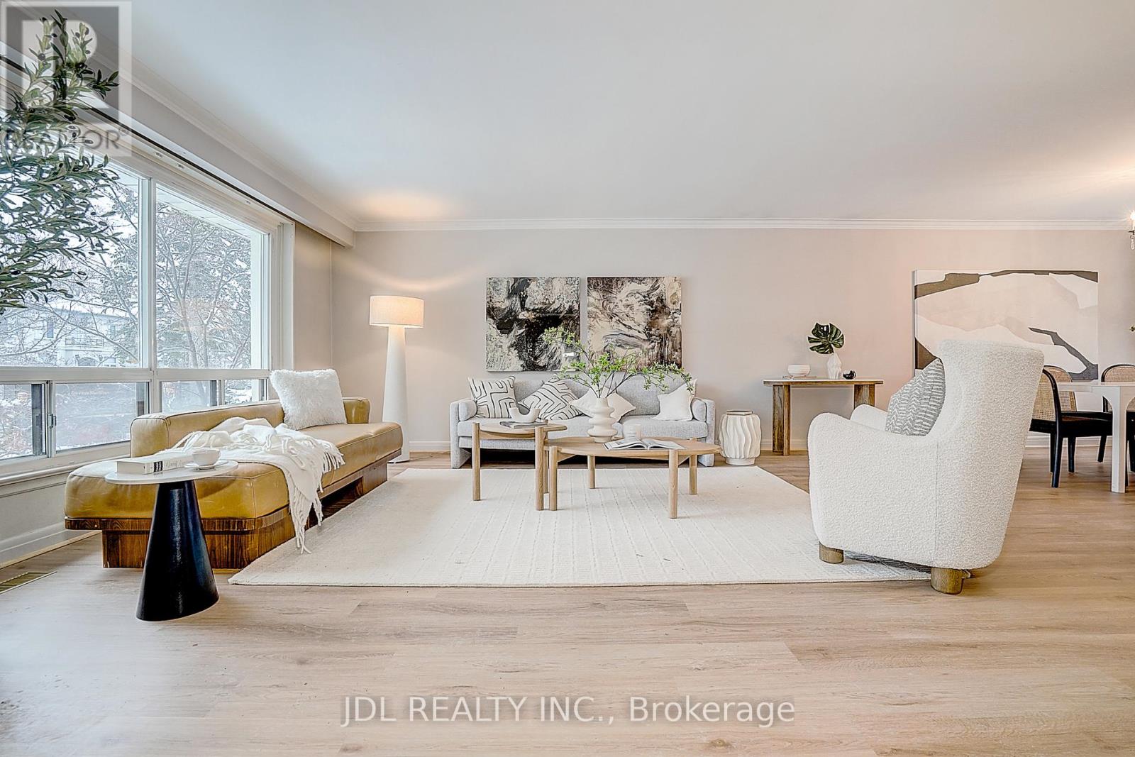 87 Munro Boulevard, Toronto, Ontario  M2P 1C5 - Photo 5 - C12673908