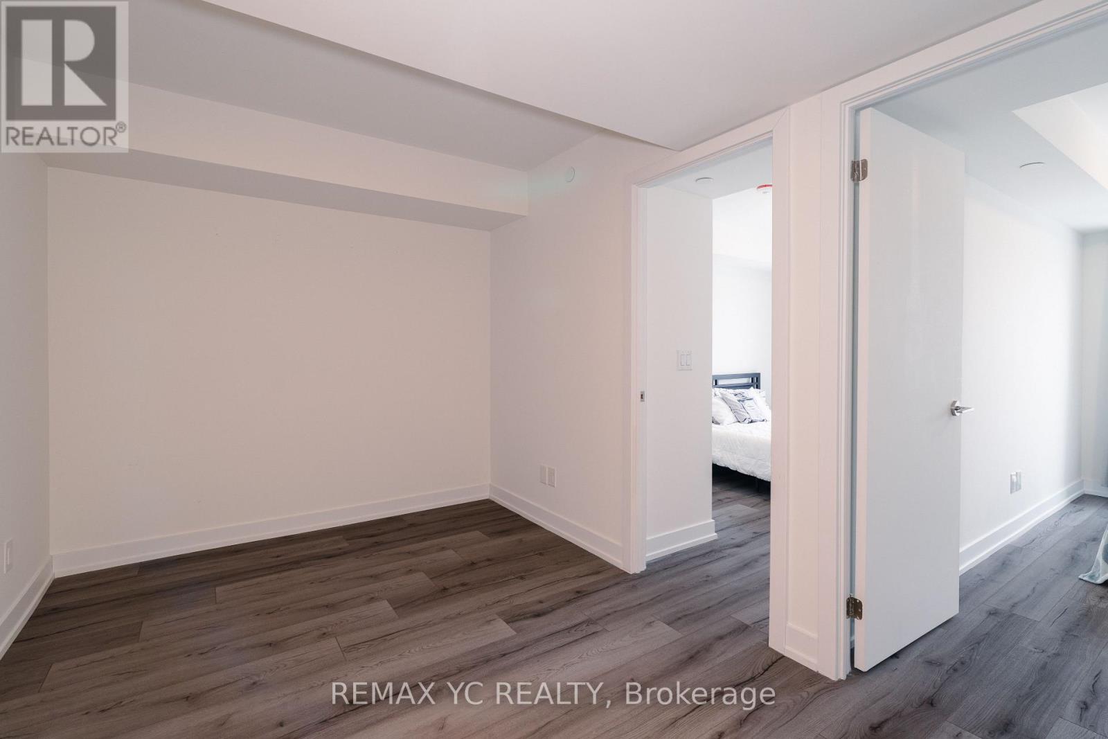 Th20 - 851 Sheppard Avenue W, Toronto, Ontario  M3H 0G2 - Photo 21 - C12673976