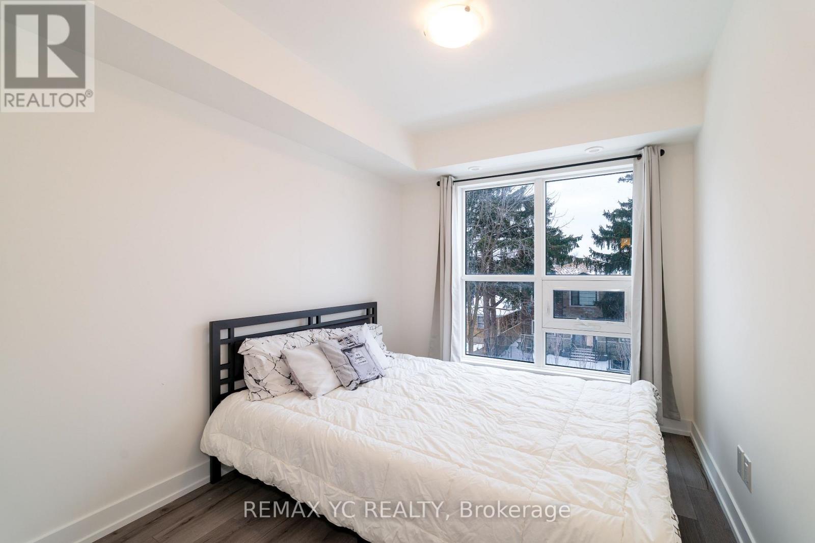 Th20 - 851 Sheppard Avenue W, Toronto, Ontario  M3H 0G2 - Photo 23 - C12673976