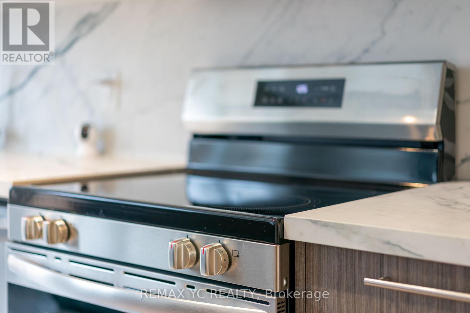 Th20 - 851 Sheppard Avenue W, Toronto, Ontario  M3H 0G2 - Photo 42 - C12673976