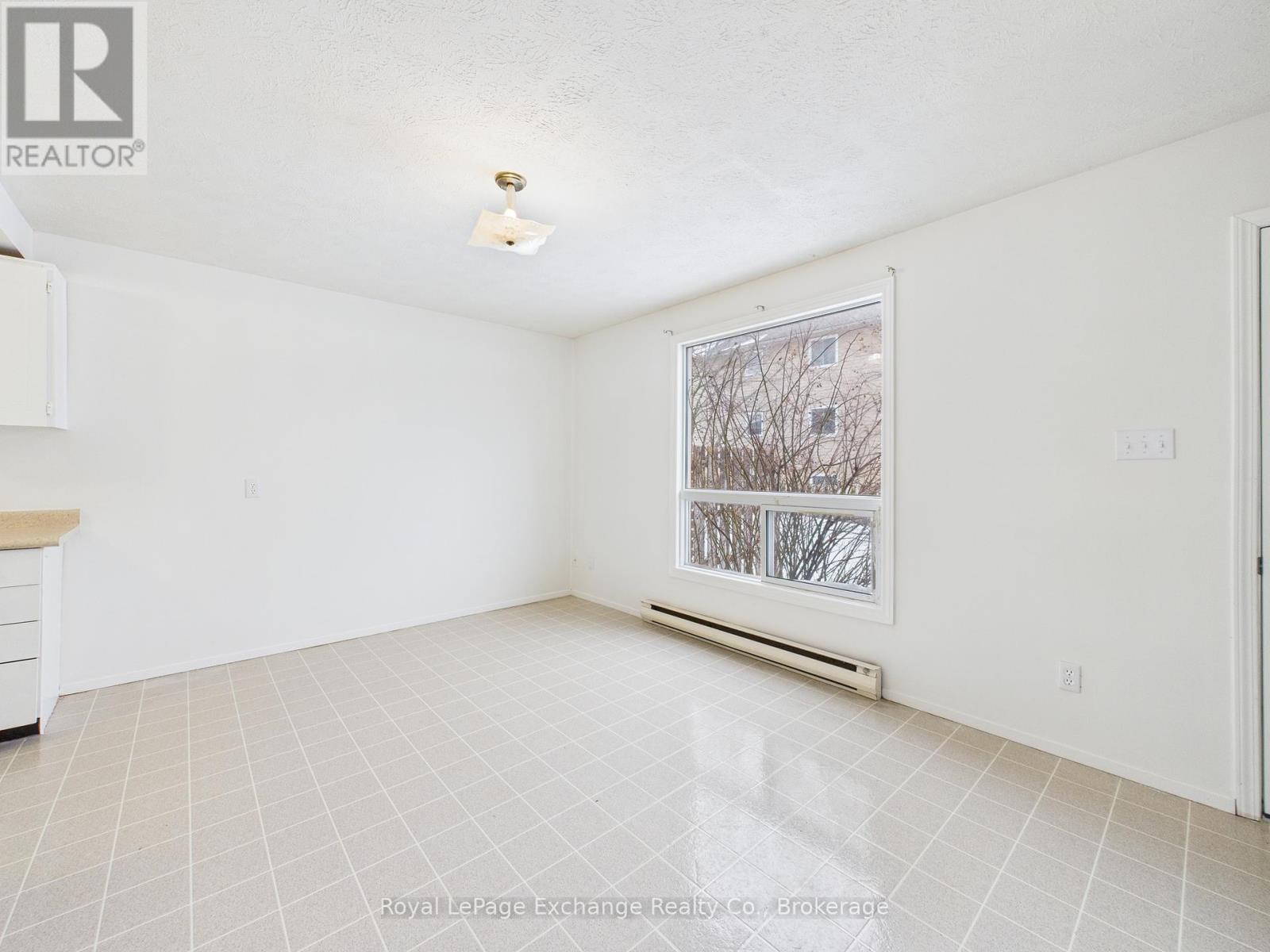 755 Walsh Street, Kincardine, Ontario N2Z 1R2 - Photo 5 - X12606824