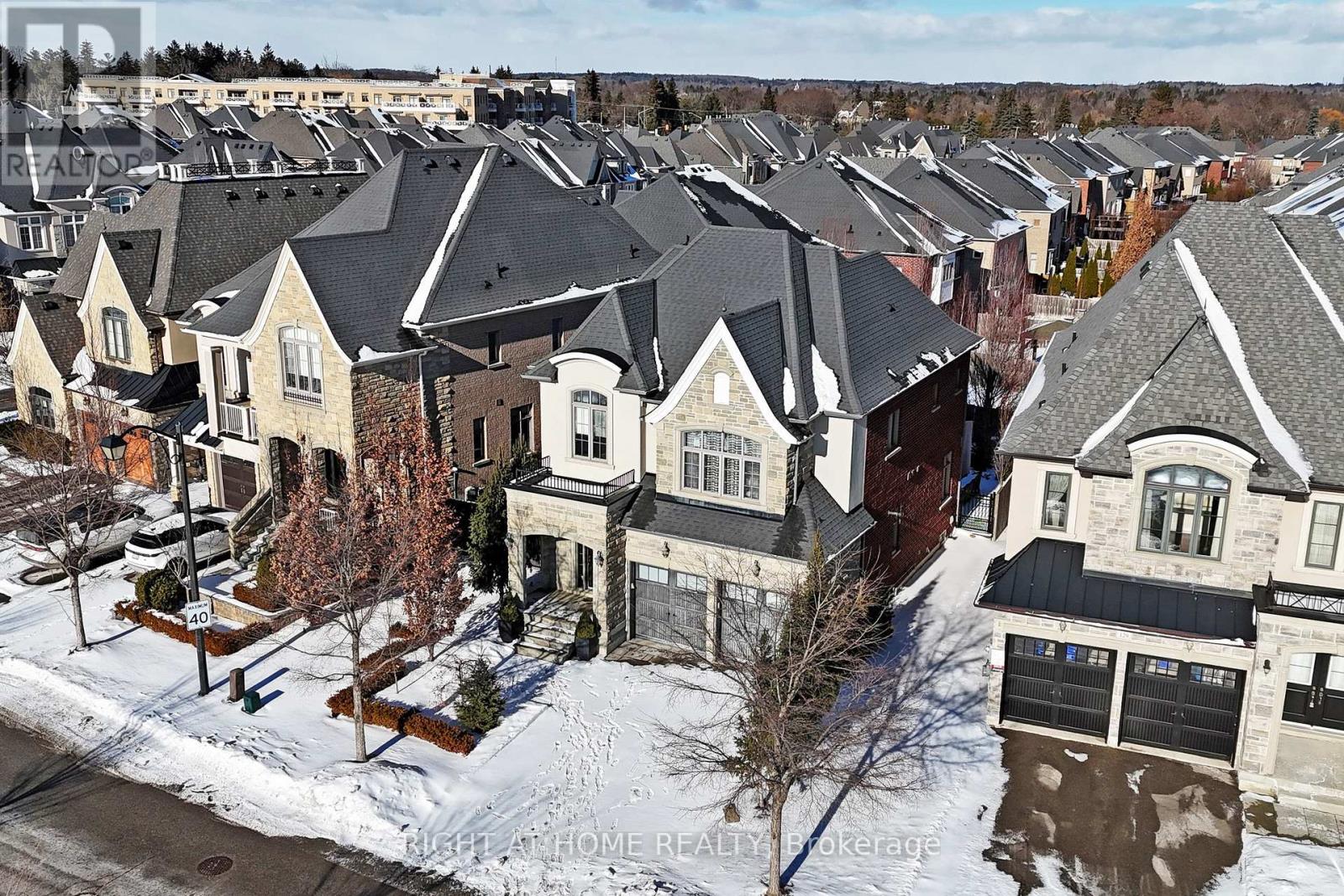 131 Robert Berry Crescent, King, Ontario  L7B 0M3 - Photo 49 - N12673890