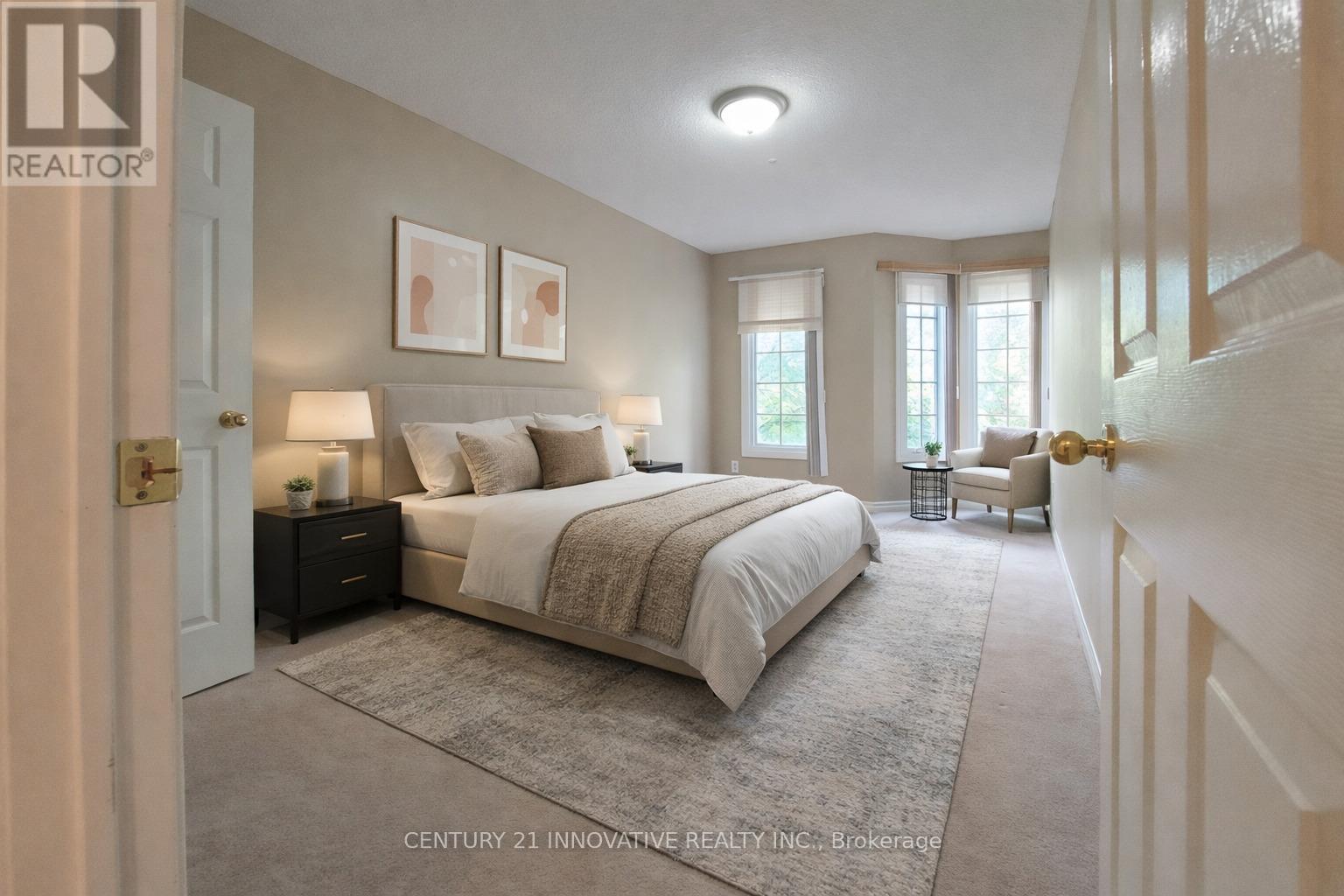 3 - 151 Townsgate Drive, Vaughan, Ontario  L4J 8J7 - Photo 5 - N12673900