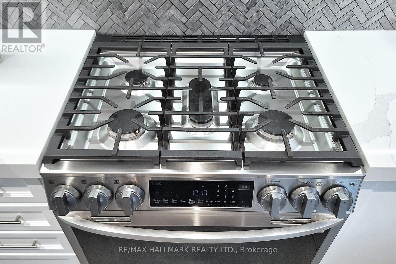 51 Cliff Gunn Road, Newmarket, Ontario  L3X 3J7 - Photo 21 - N12673974