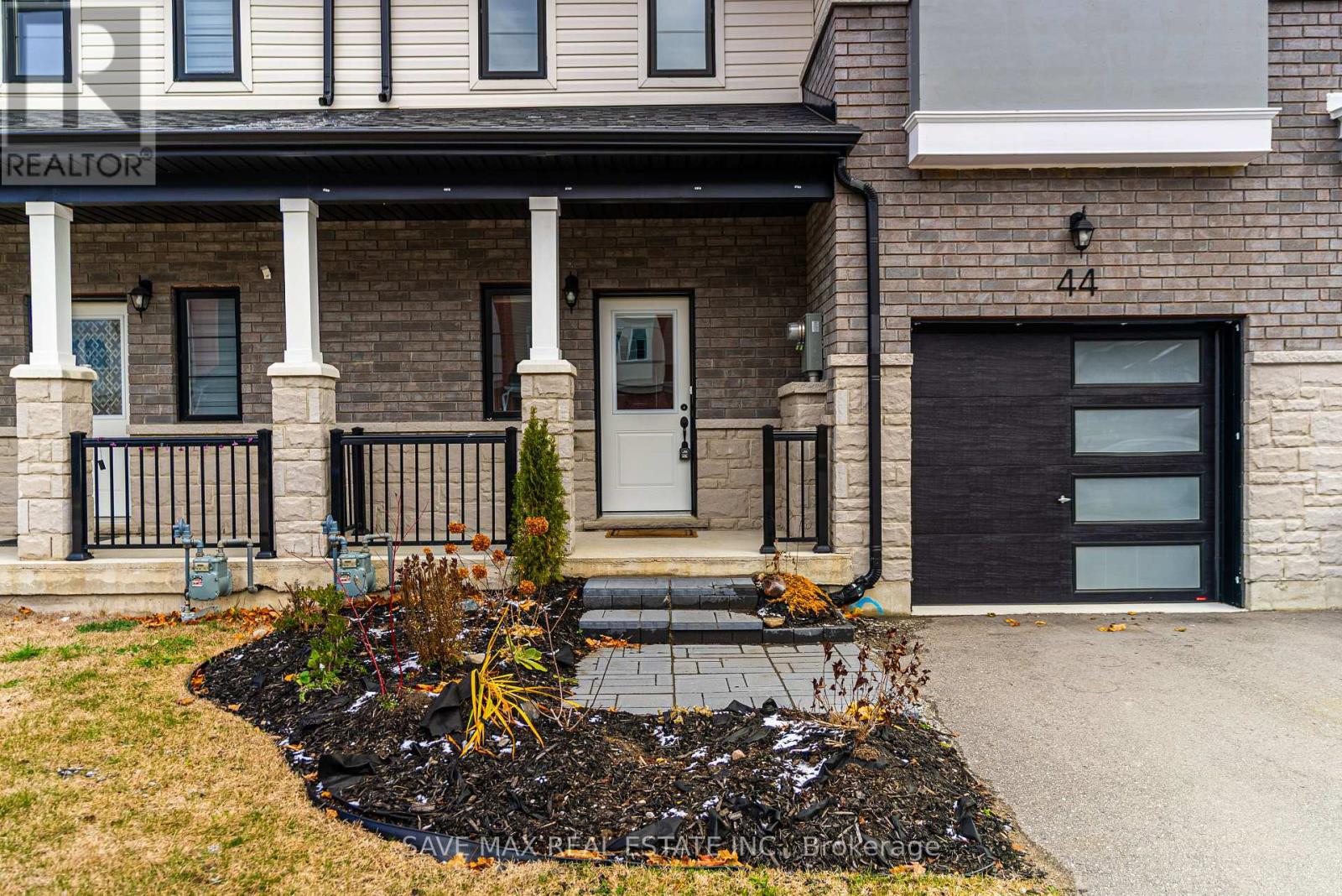 44 Lahey Crescent, Penetanguishene, Ontario  L9M 0W1 - Photo 3 - S12673928