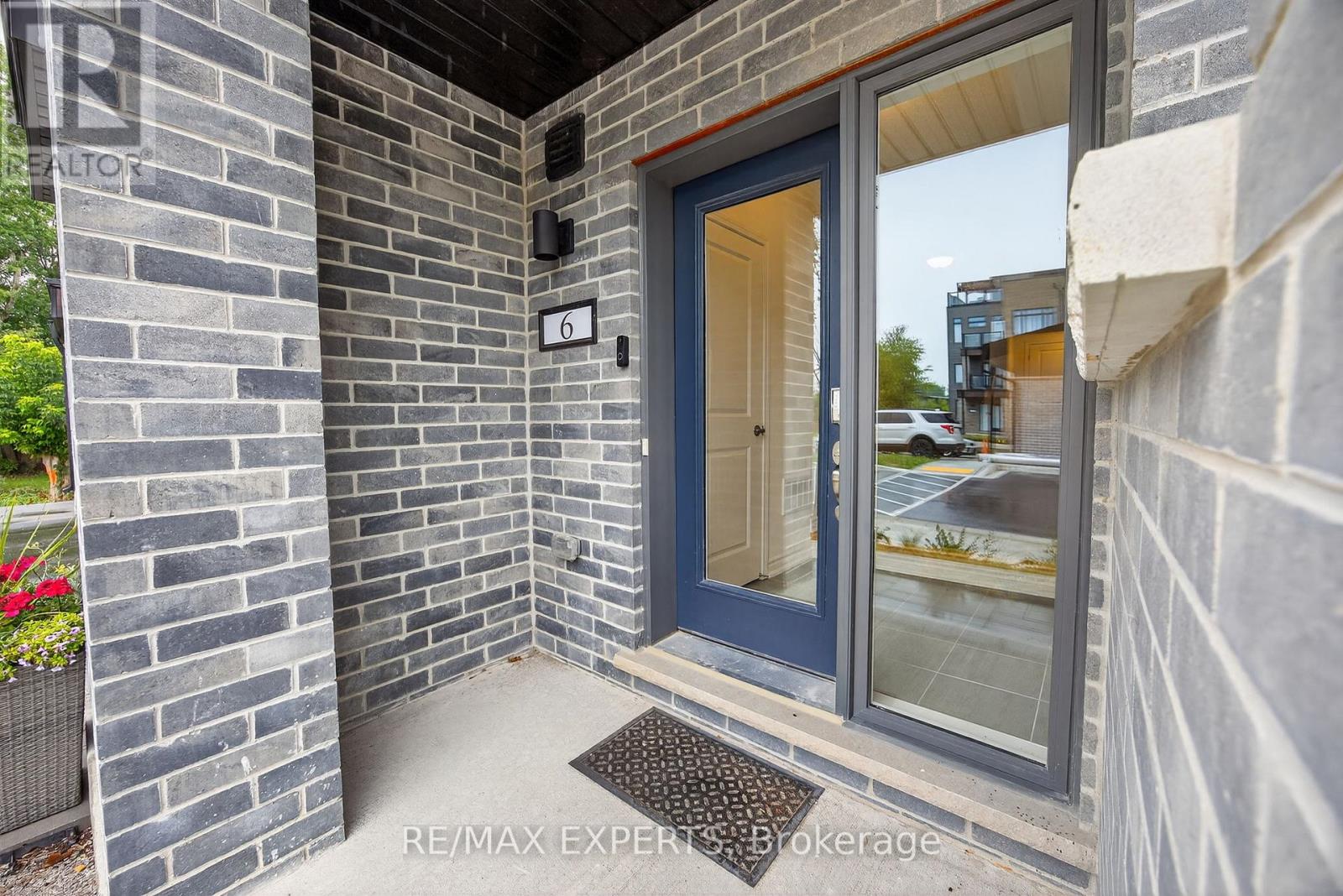 6 Wyn Wood Lane, Orillia, Ontario L3V 8P6 - Photo 4 - S12673980