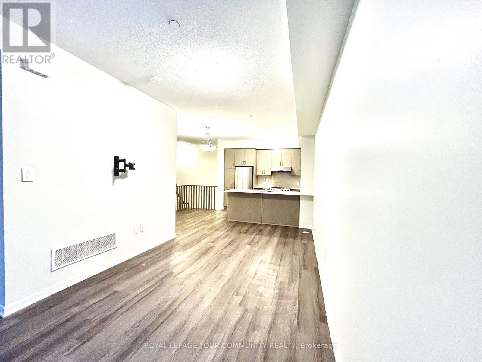 76 - 39 Honeycrisp Crescent, Vaughan, Ontario  L4K 0N5 - Photo 12 - N12673902