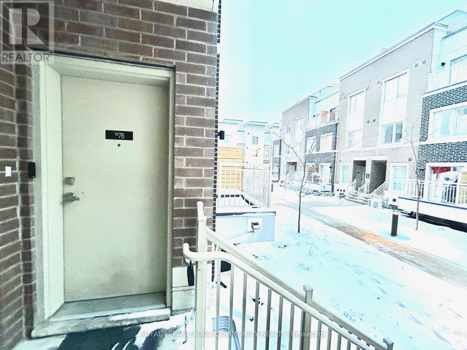 76 - 39 Honeycrisp Crescent, Vaughan, Ontario  L4K 0N5 - Photo 4 - N12673902