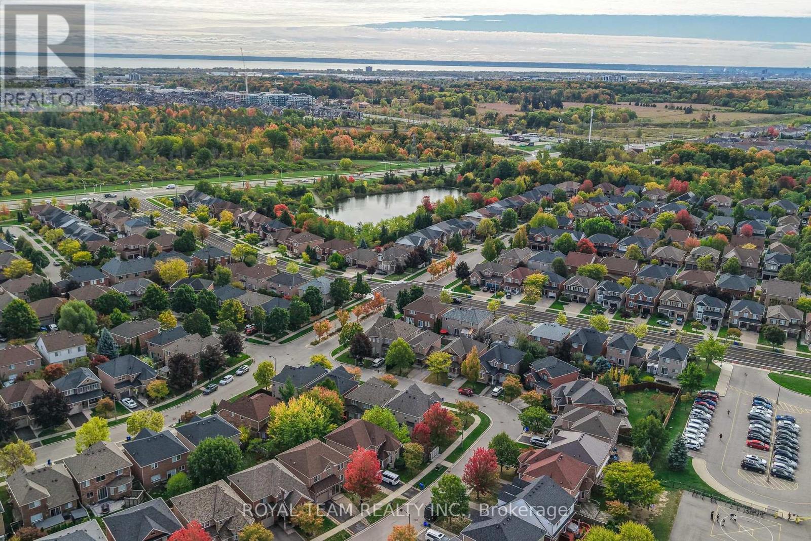 2439 Hollybrook Drive, Oakville, Ontario  L6M 4S8 - Photo 42 - W12673872