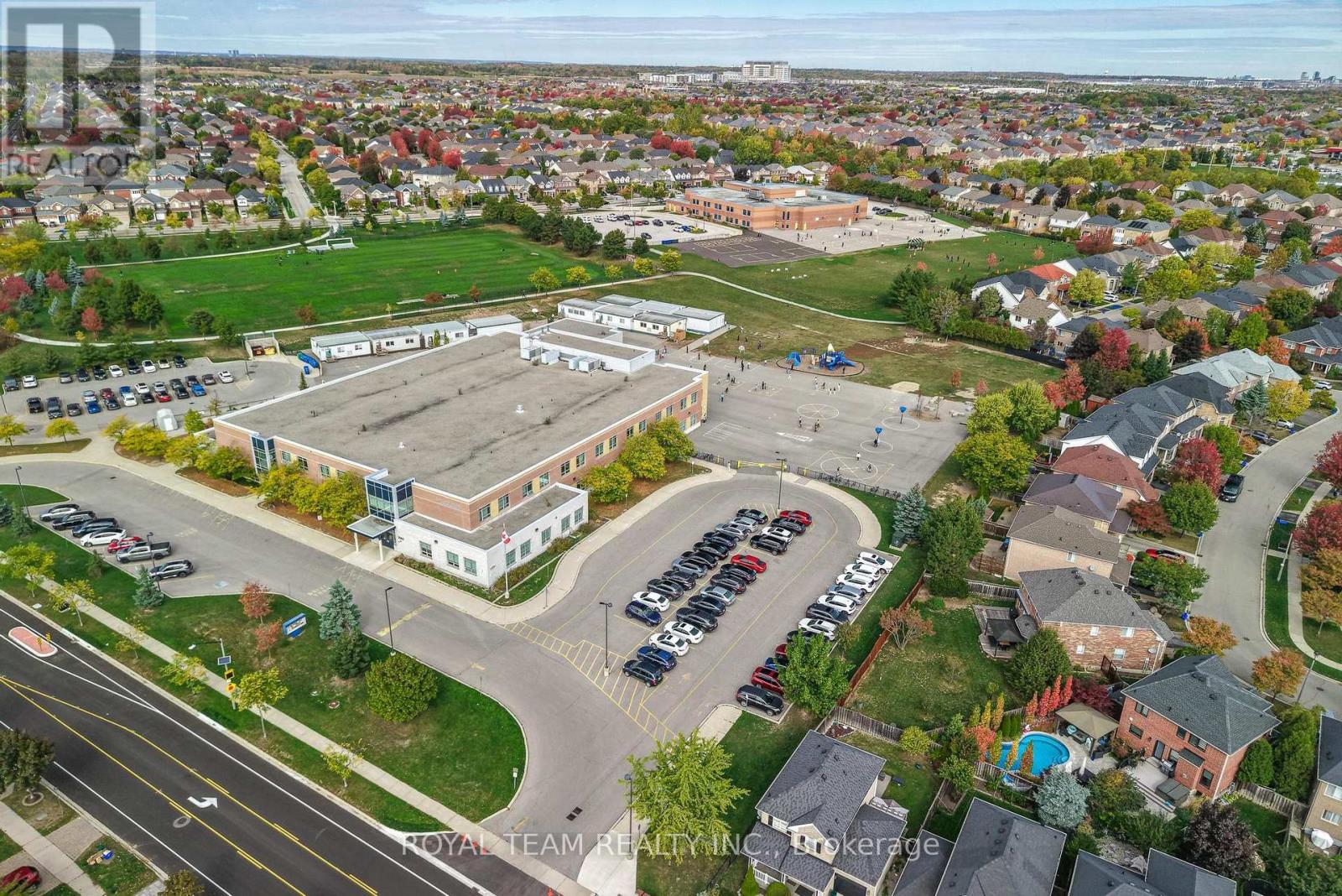 2439 Hollybrook Drive, Oakville, Ontario  L6M 4S8 - Photo 44 - W12673872