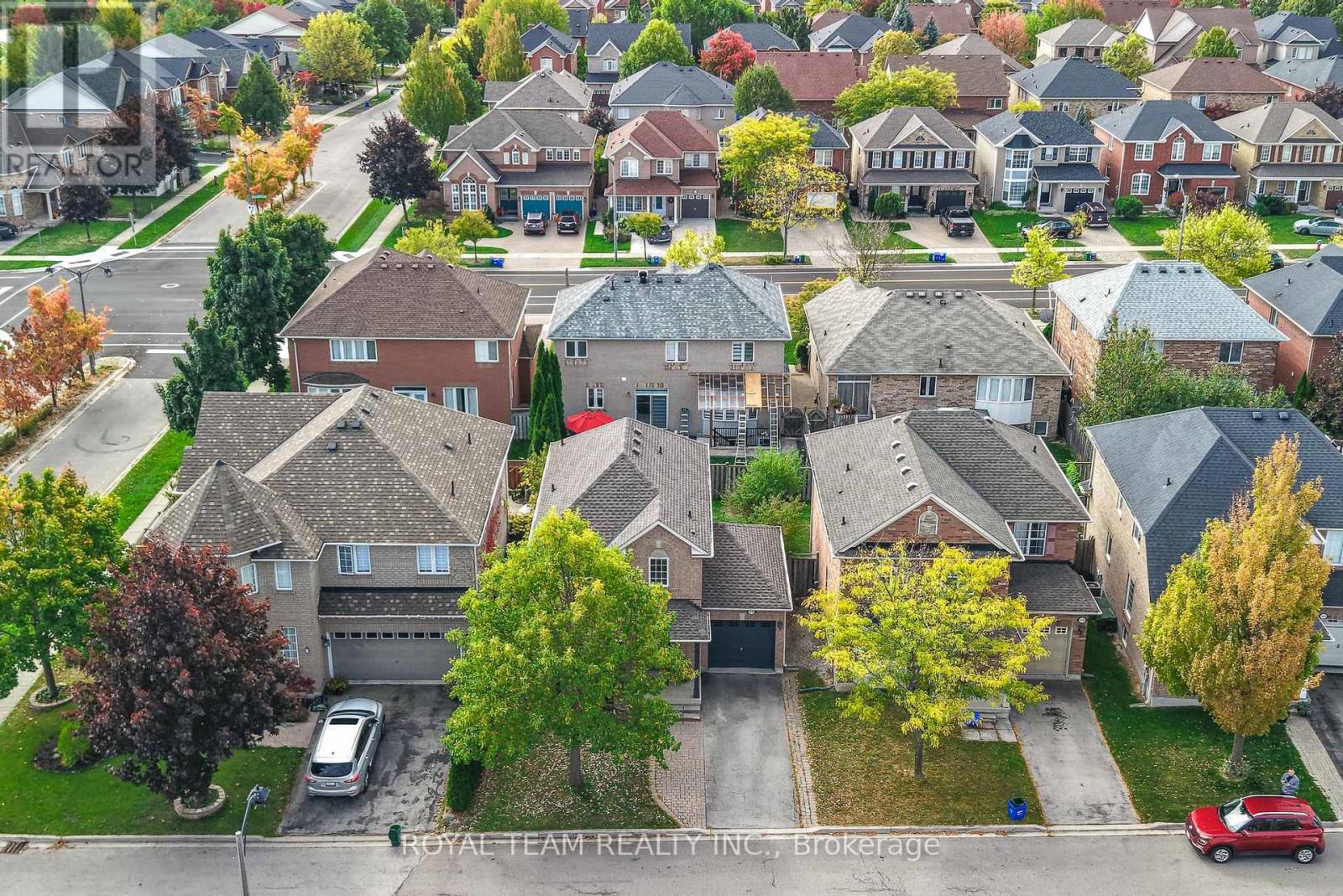 2439 Hollybrook Drive, Oakville, Ontario  L6M 4S8 - Photo 47 - W12673872