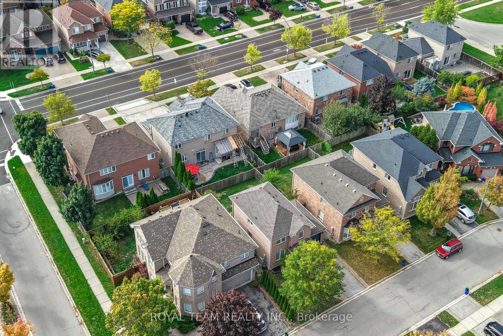 2439 Hollybrook Drive, Oakville, Ontario  L6M 4S8 - Photo 48 - W12673872