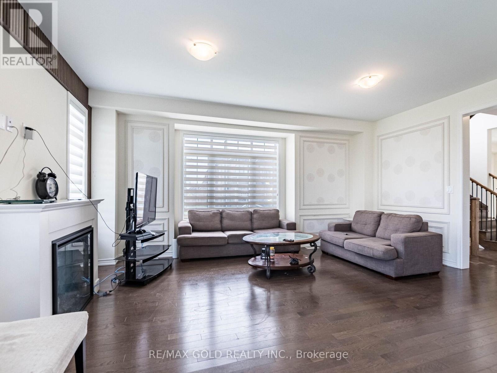 73 Eastman Drive N, Brampton, Ontario  L6X 5S5 - Photo 9 - W12673954