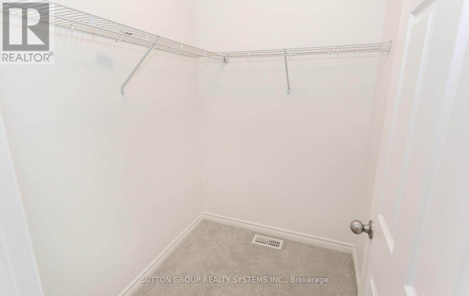 109 Woodedge Circle, Kitchener, Ontario  N2R 0P8 - Photo 19 - X12673914