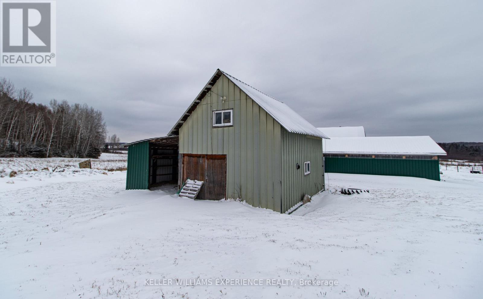 744 Trunk Road, Bonfield, Ontario  P0H 2E0 - Photo 40 - X12673916