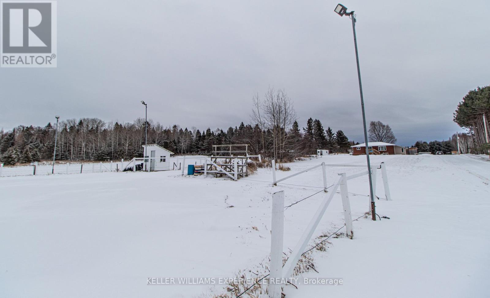 744 Trunk Road, Bonfield, Ontario  P0H 2E0 - Photo 47 - X12673916
