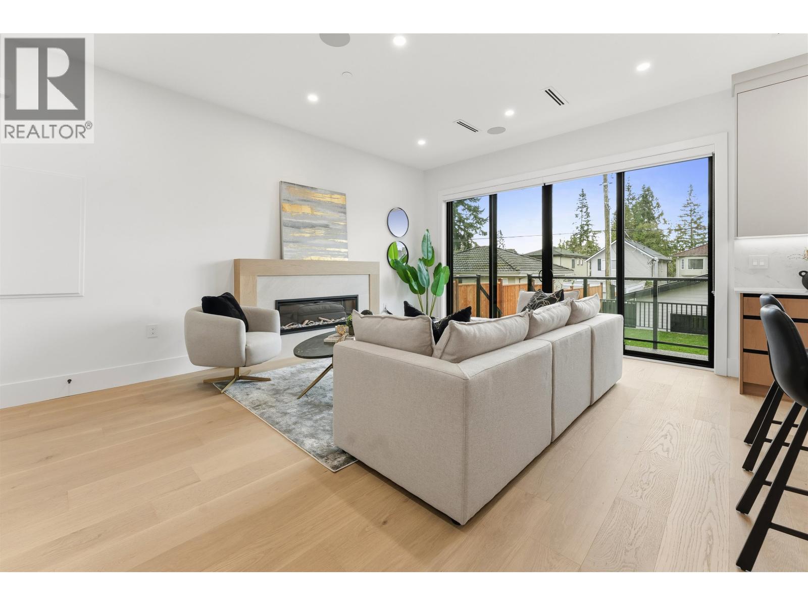 2 3218 W 38th Avenue, Vancouver, British Columbia  V6N 2X6 - Photo 2 - R3076954