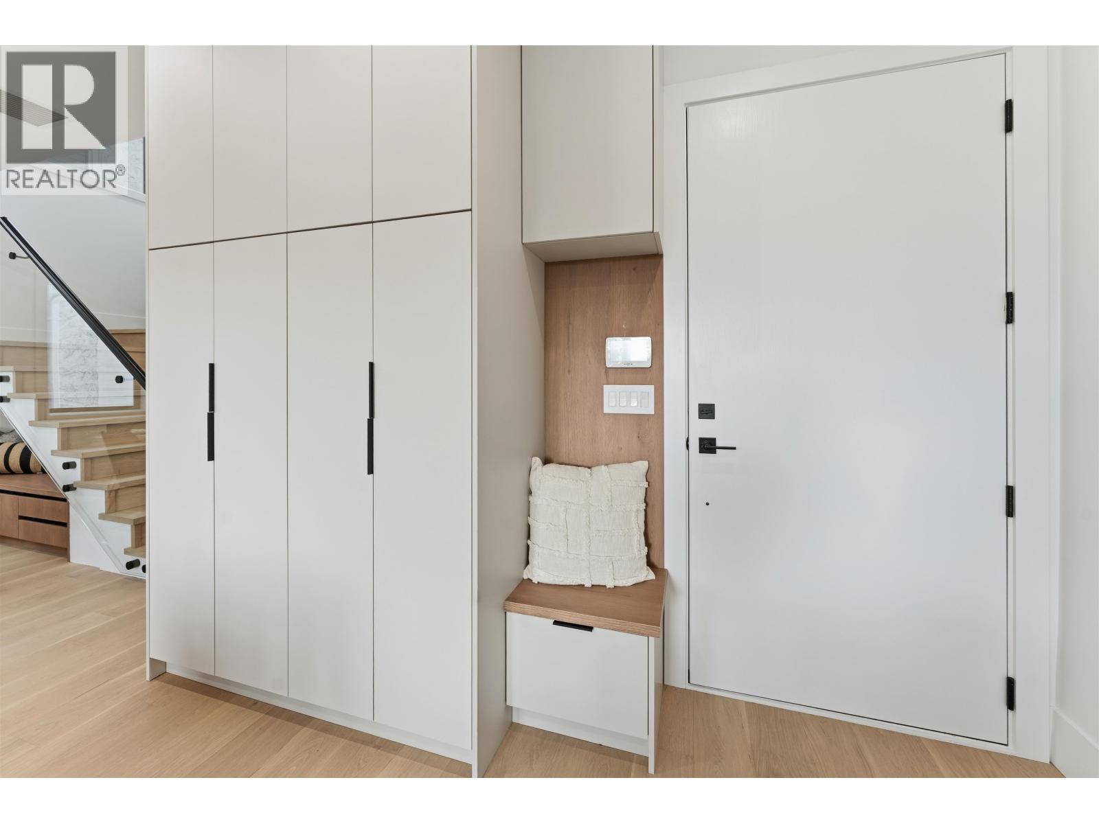 2 3218 W 38th Avenue, Vancouver, British Columbia  V6N 2X6 - Photo 4 - R3076954