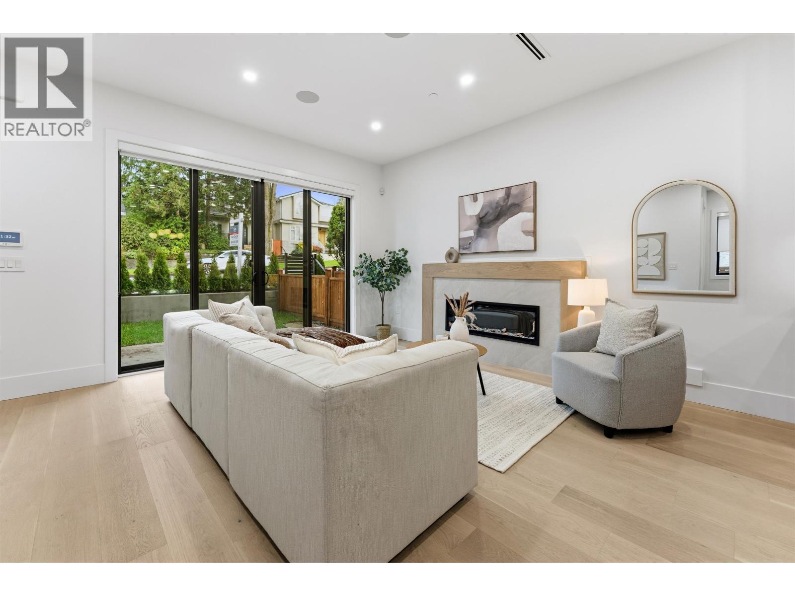 1 3218 W 38th Avenue, Vancouver, British Columbia  V6N 2X6 - Photo 3 - R3076932