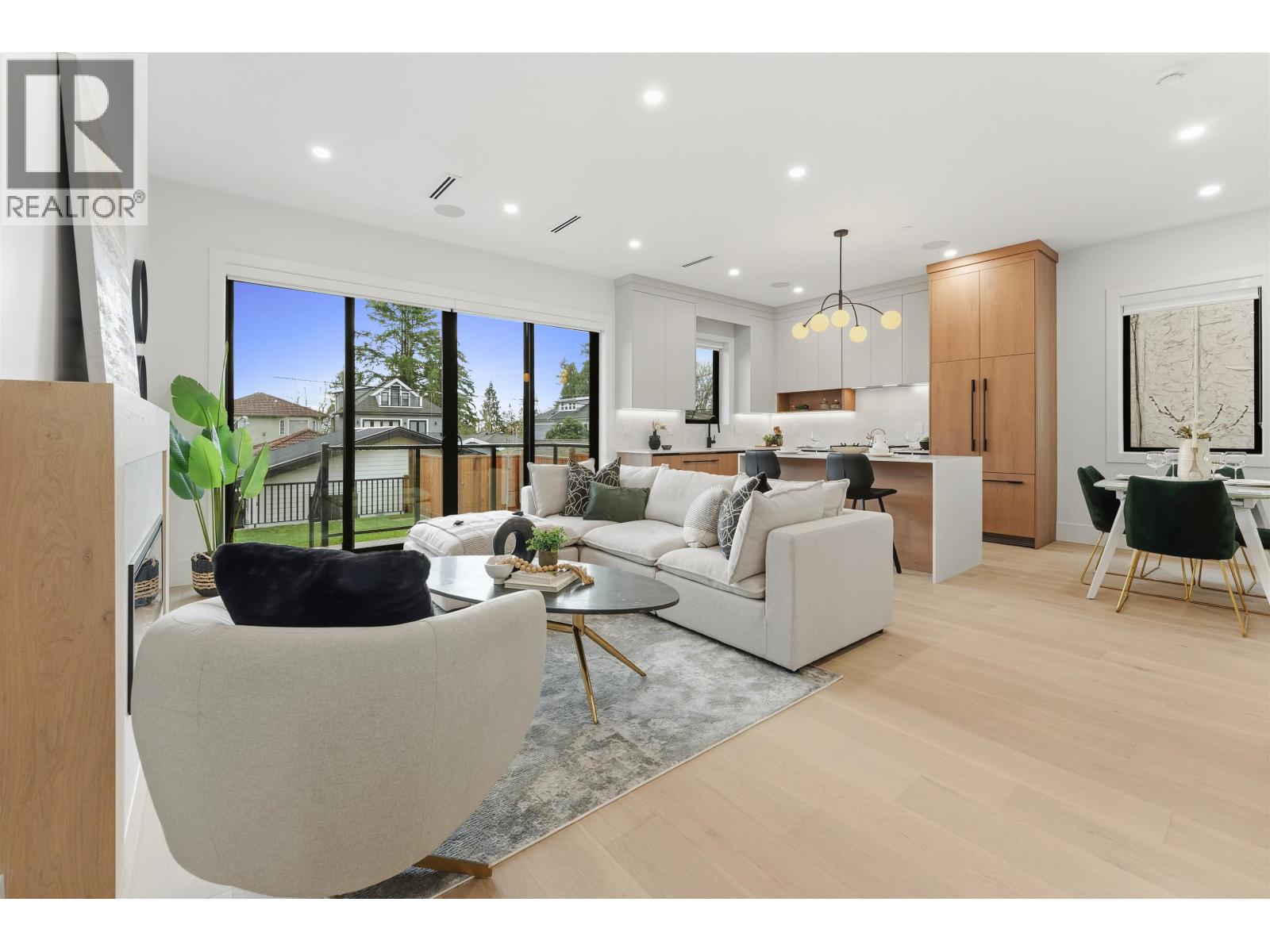 2 3218 W 38th Avenue, Vancouver, British Columbia  V6N 2X6 - Photo 1 - R3076954