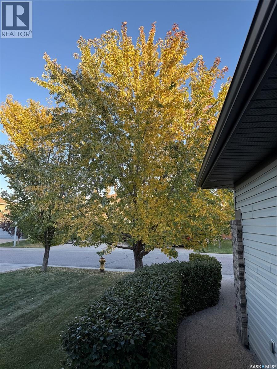 323 Hettle Cove, Saskatoon, Saskatchewan  S7T 0E8 - Photo 37 - SK026397