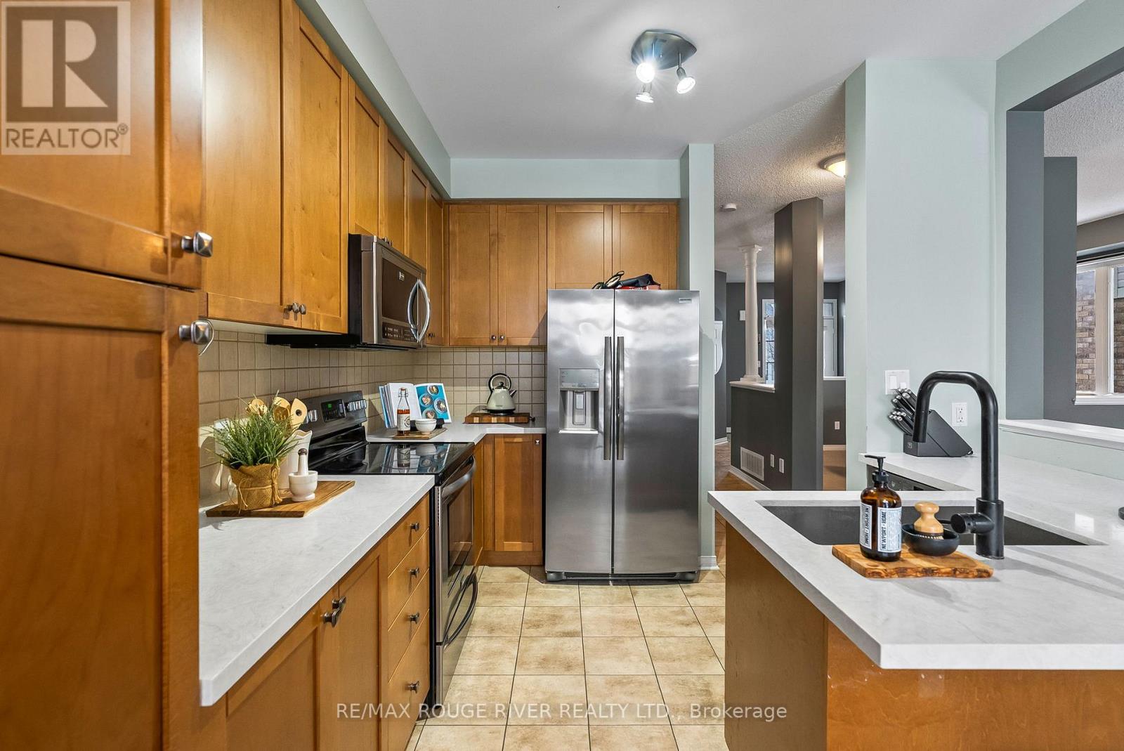 1083 Glenbourne Drive, Oshawa, Ontario  L1K 0B7 - Photo 17 - E12672616