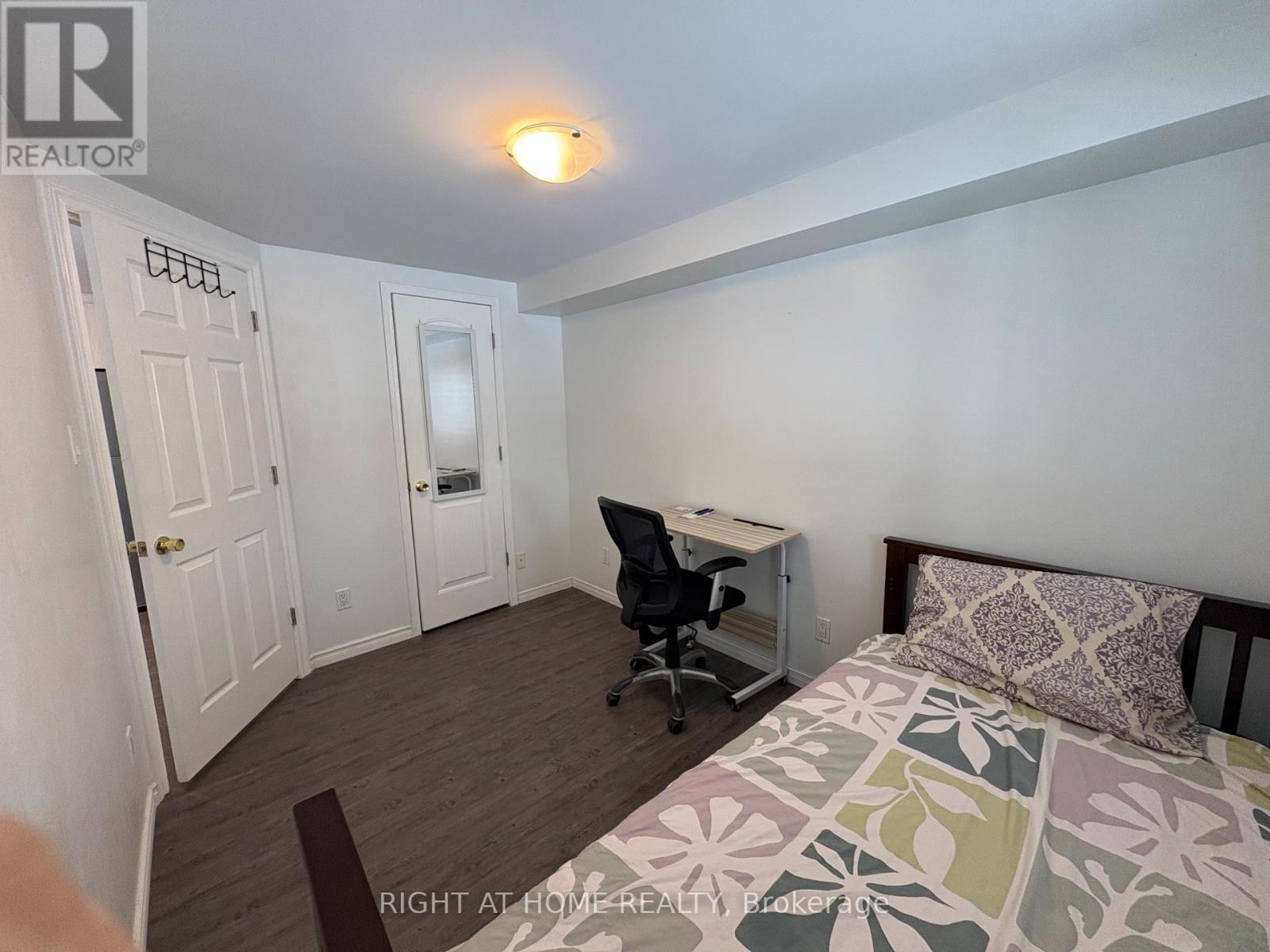 #b - 22 Grant Court, East Gwillimbury, Ontario  L0G 1R0 - Photo 16 - N12575528